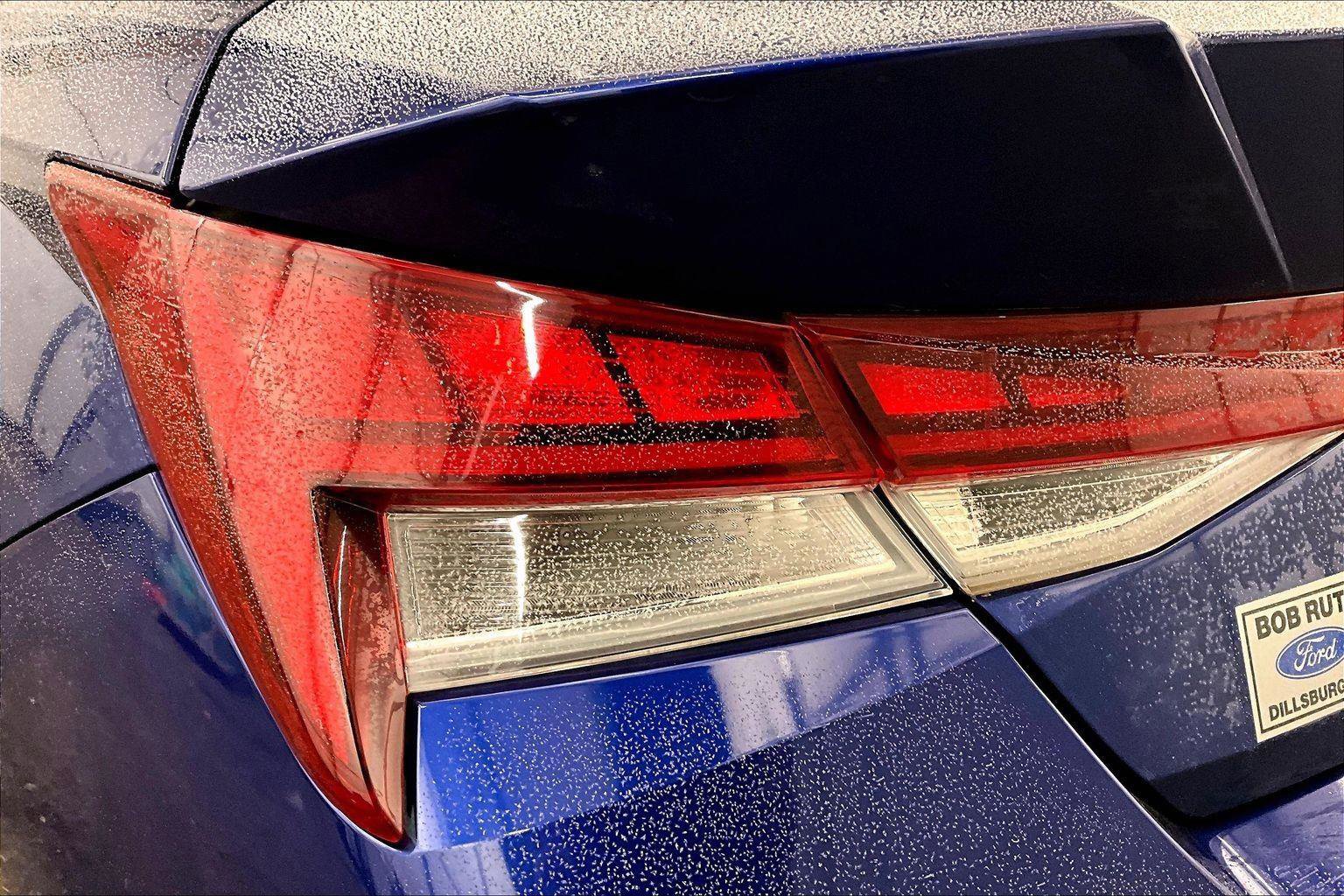 Used 2021 Hyundai Elantra SEL w/ Convenience + Premium Package image 28