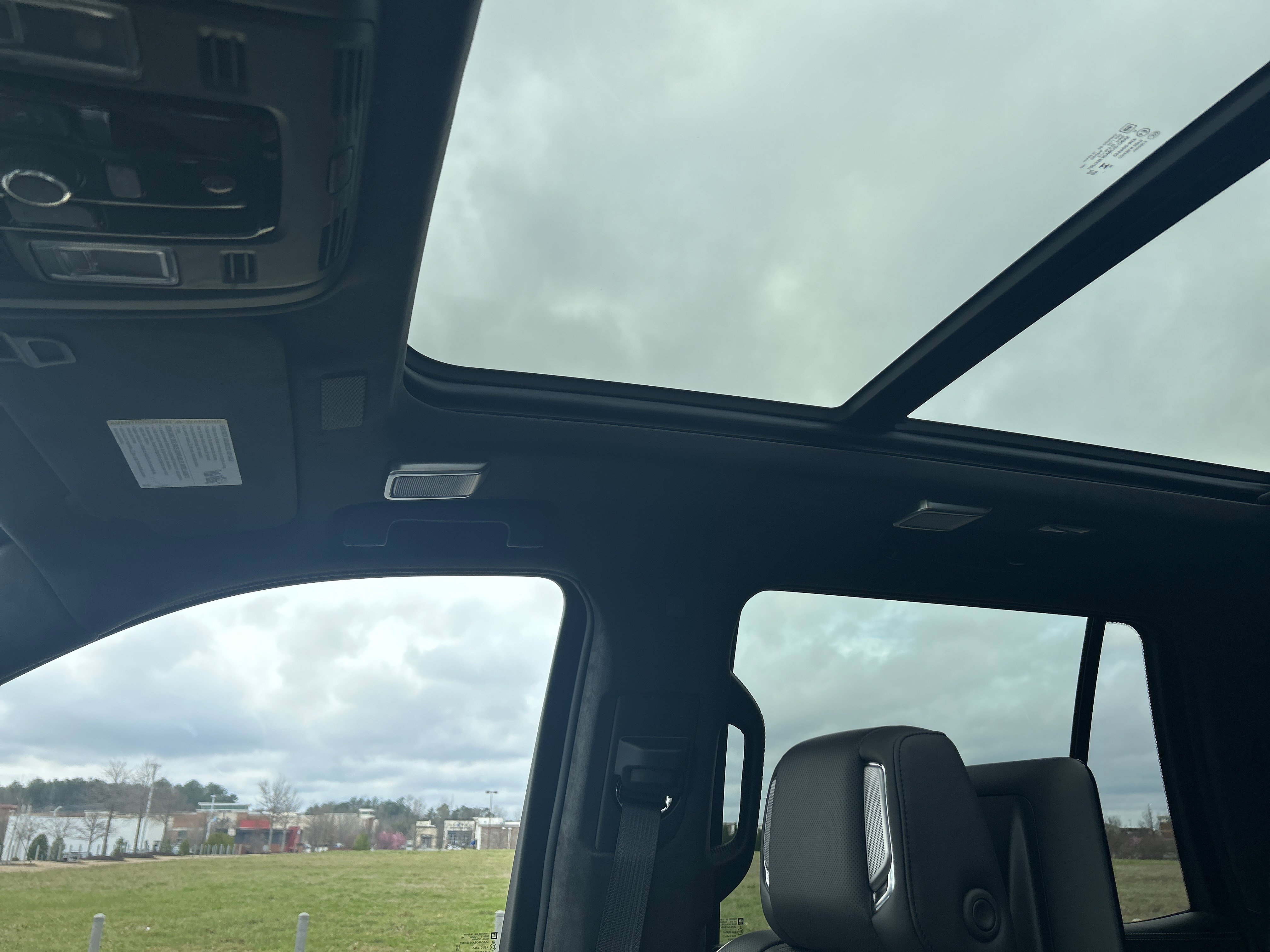 Used 2026 Cadillac Escalade V image 11