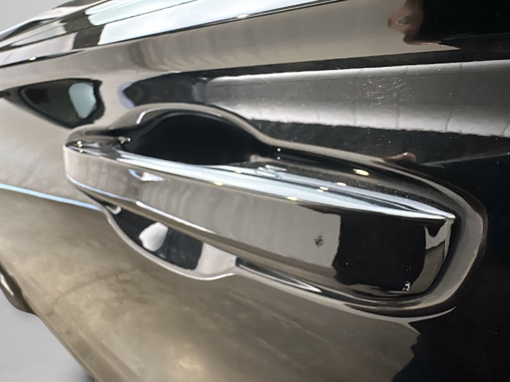 Used 2023 Honda CR-V EX-L image 13