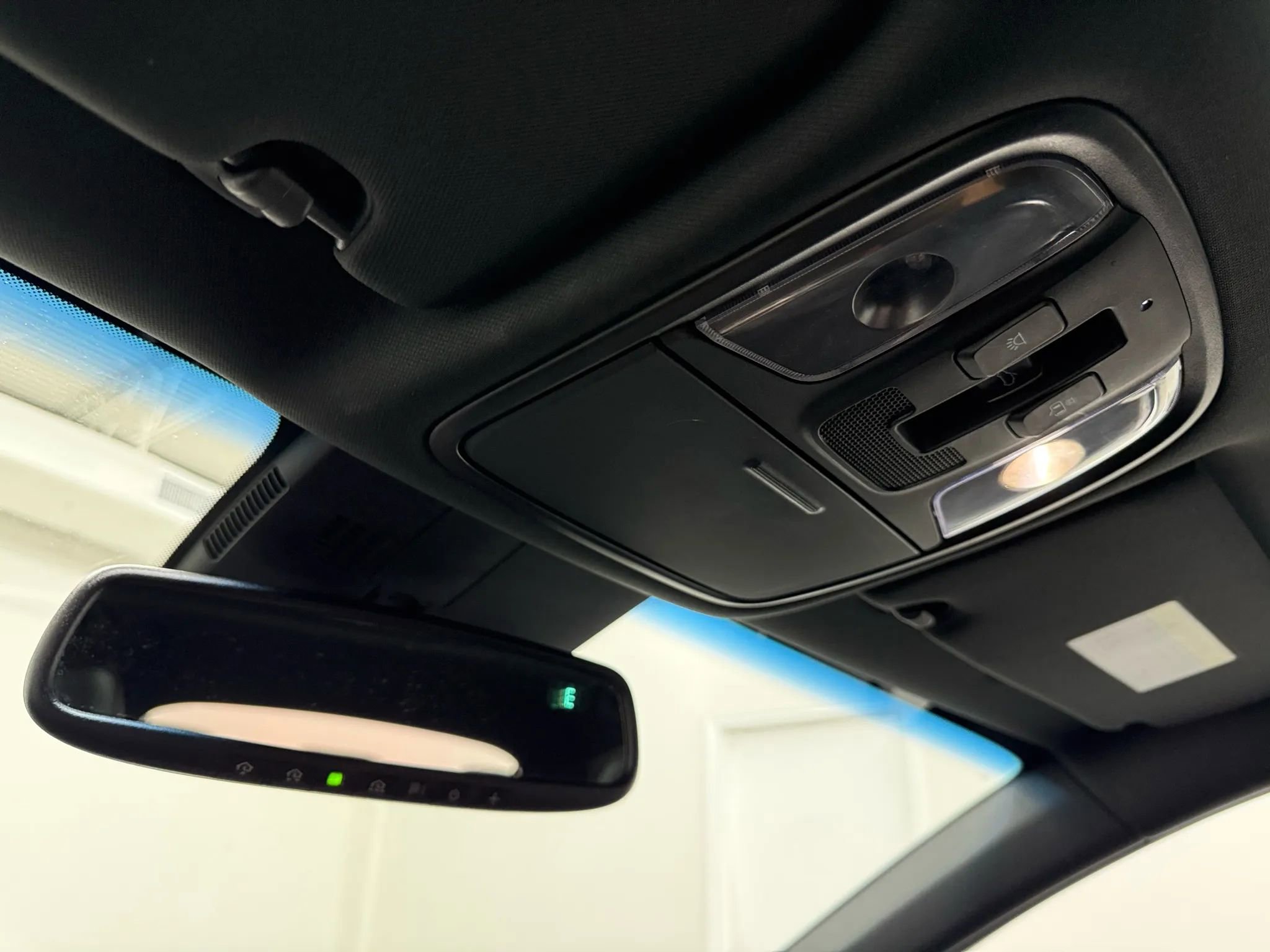 Used 2020 Kia Stinger GT2 image 22