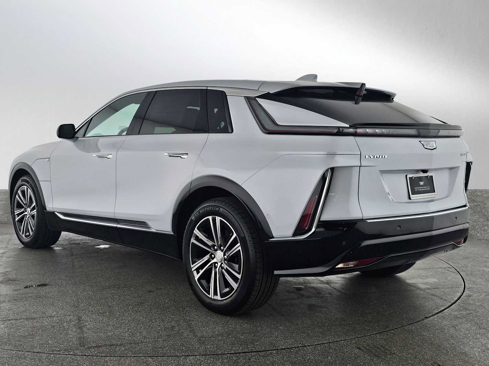 New 2026 Cadillac Lyriq Luxury w/ LPO, Floor Liner Package image 5