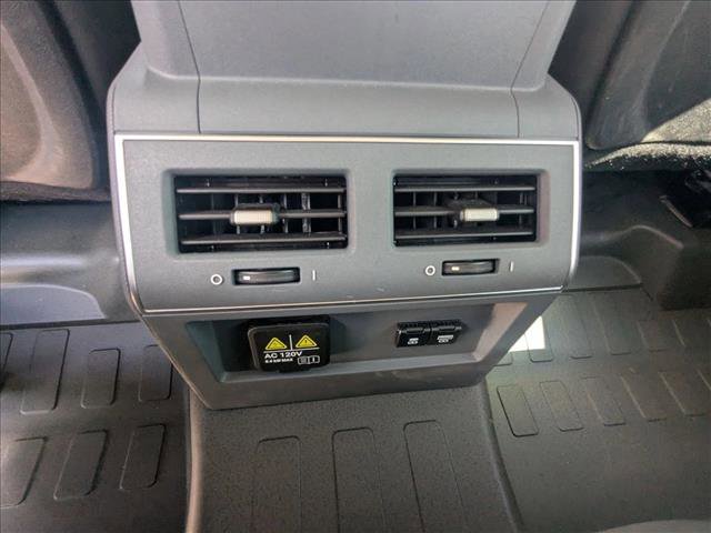 Used 2025 INEOS Grenadier image 17