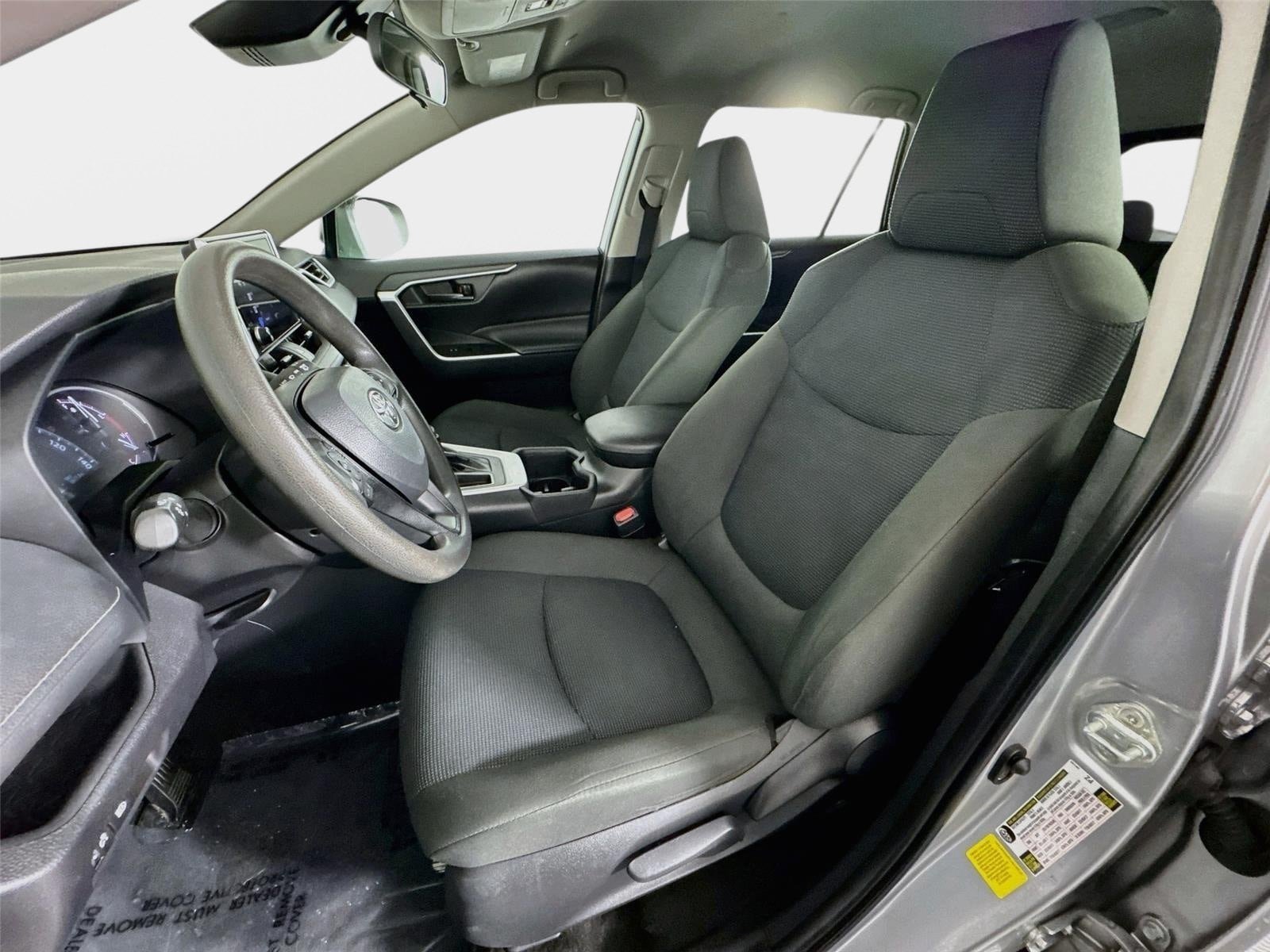 Used 2024 Toyota RAV4 LE FWD image 11