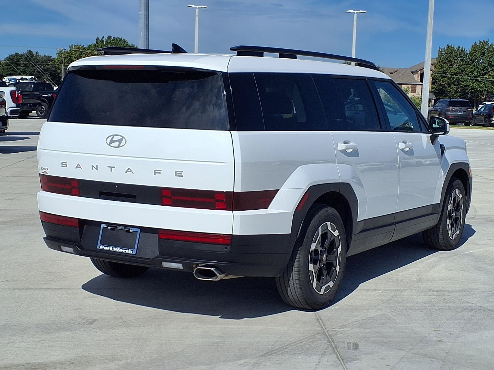 Used 2026 Hyundai Santa Fe SEL FWD image 9