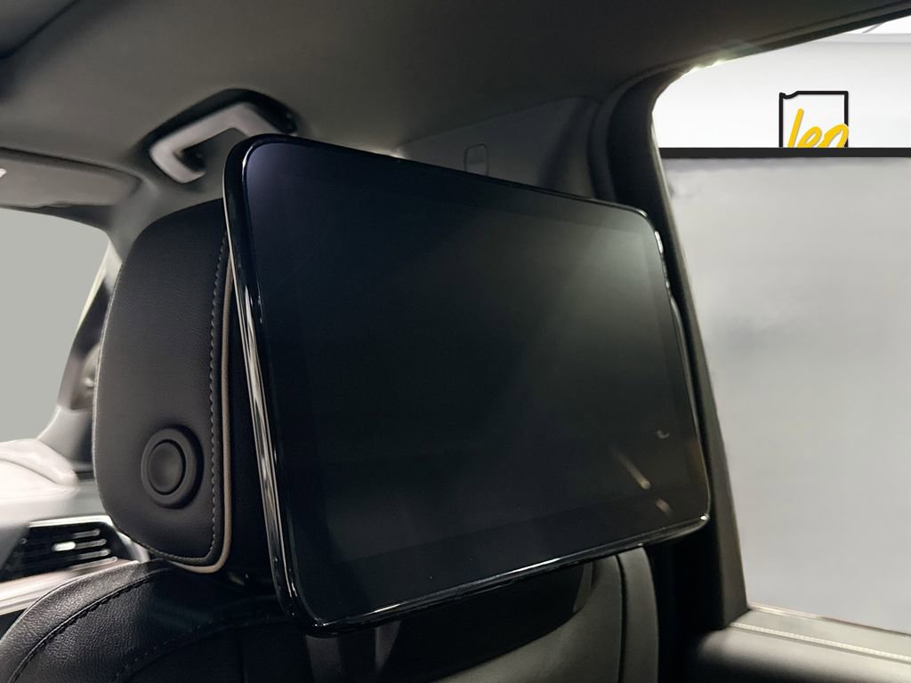 New 2026 Chevrolet Suburban Premier AWD/4WD image 26