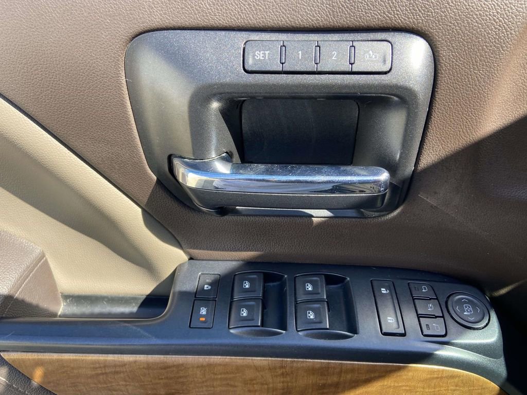 Used 2016 Chevrolet Silverado 1500 LTZ image 13