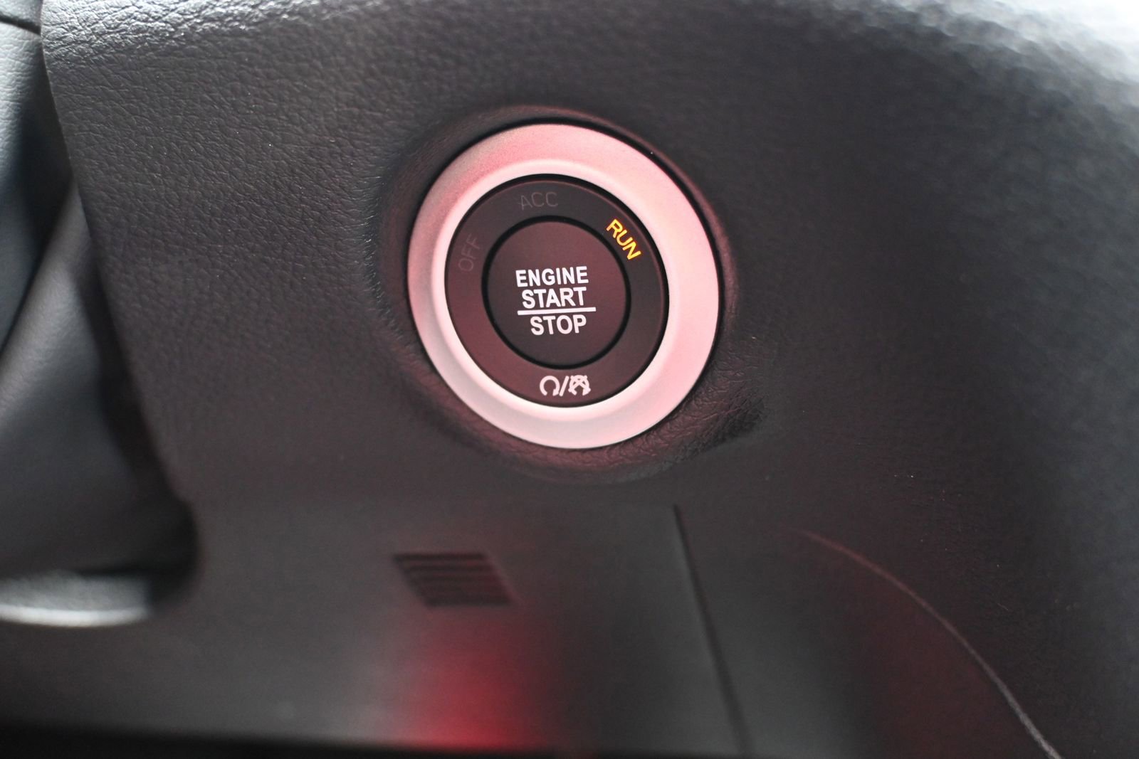 New 2026 Chrysler Pacifica Limited image 15