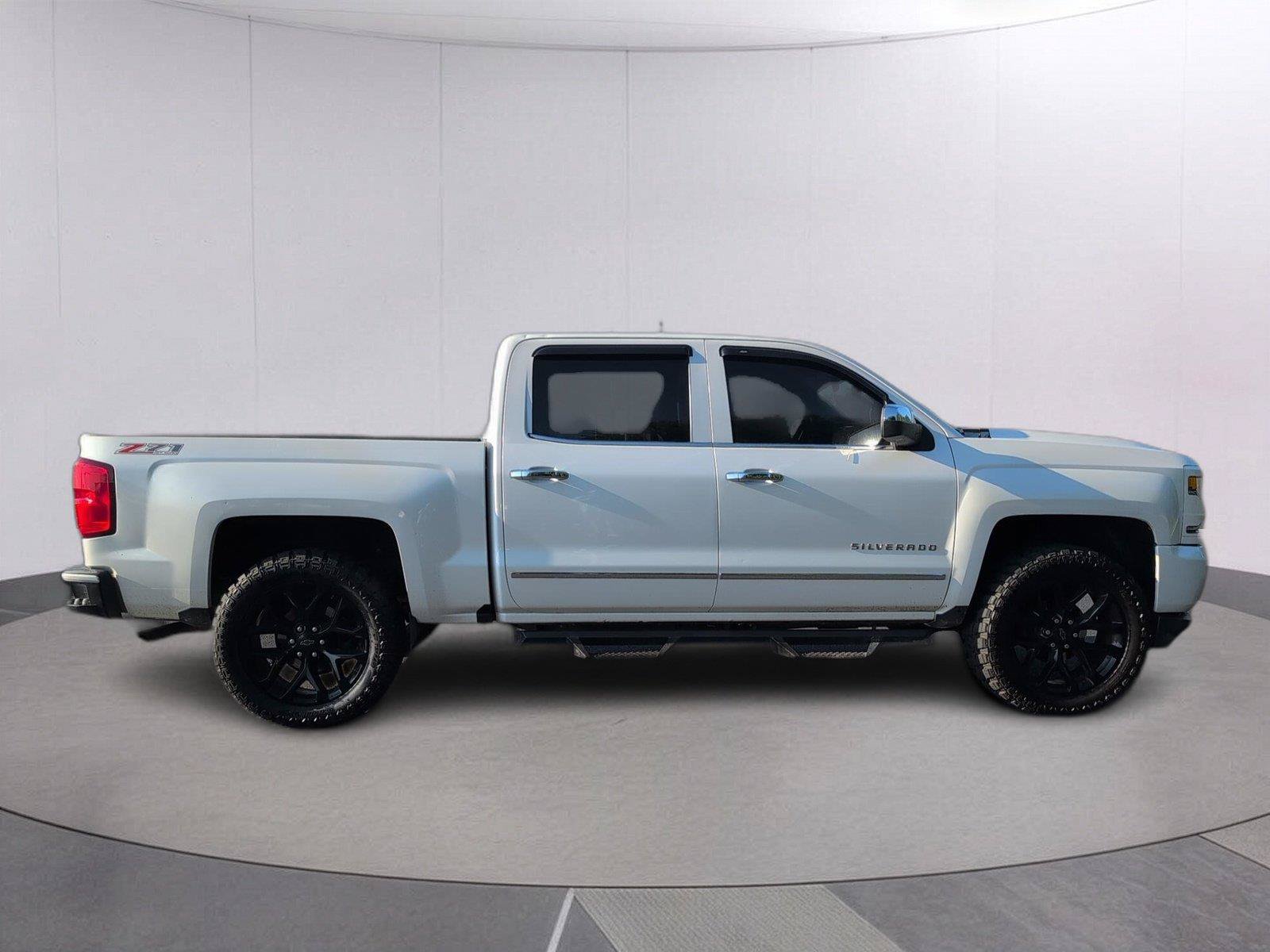 Used 2016 Chevrolet Silverado 1500 LTZ Z71 AWD/4WD image 6