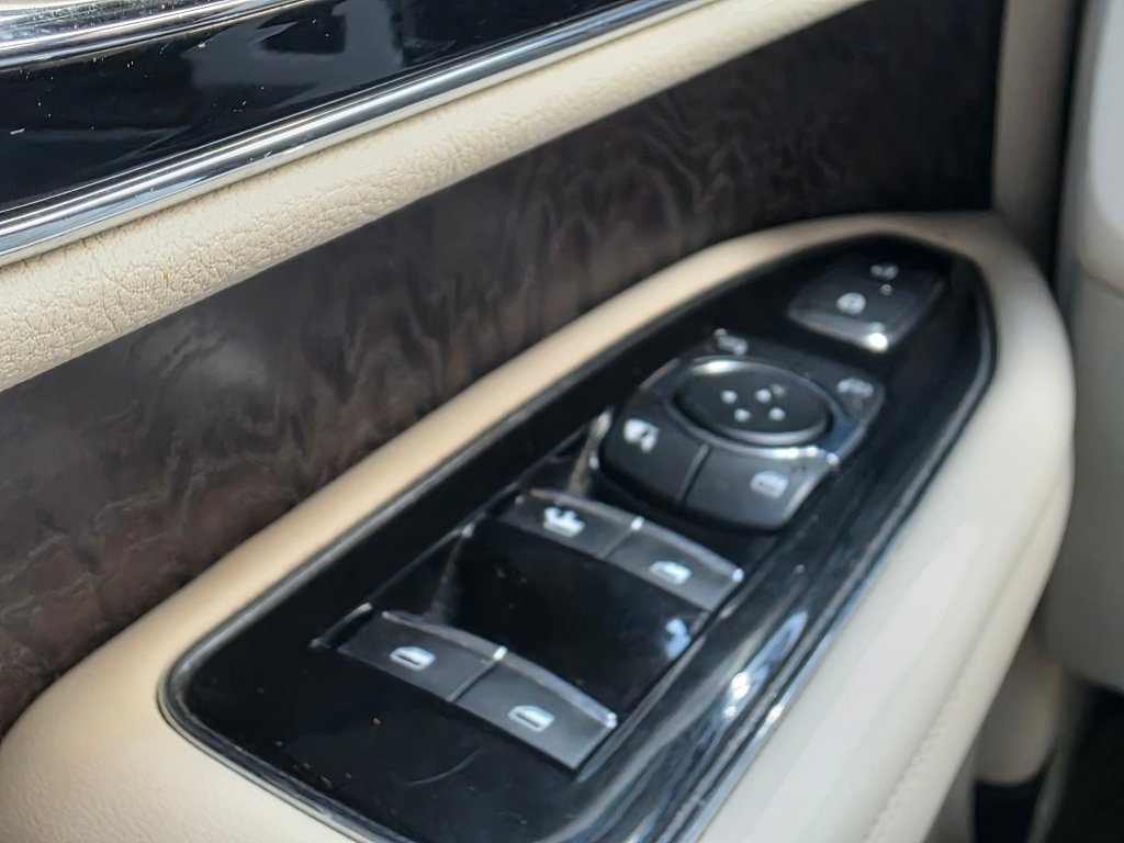 Used 2018 Lincoln Navigator L Select AWD/4WD image 30