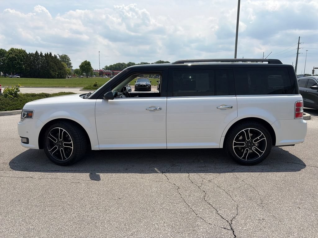 Used 2015 Ford Flex Limited w/ Equipment Group 301A FWD image 4