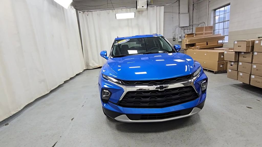 Certified 2024 Chevrolet Blazer LT w/ Convenience Package FWD image 4