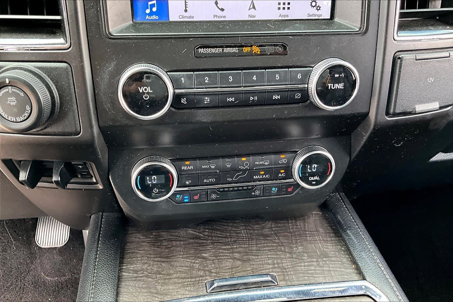 Used 2019 Ford Expedition Limited w/ Special Edition Package RWD image 31