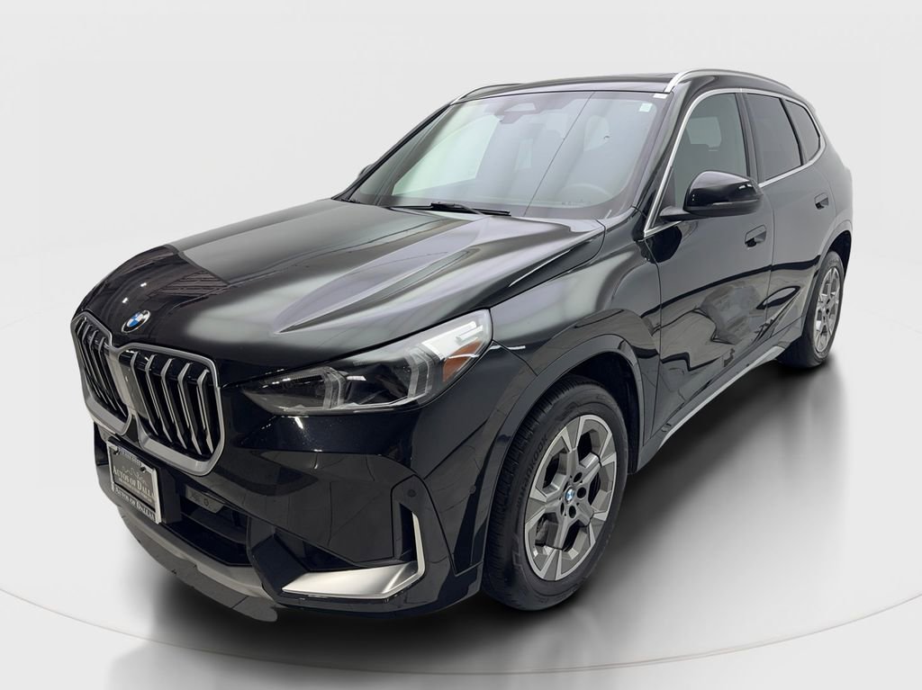 Used 2025 BMW X1 xDrive28i image 2