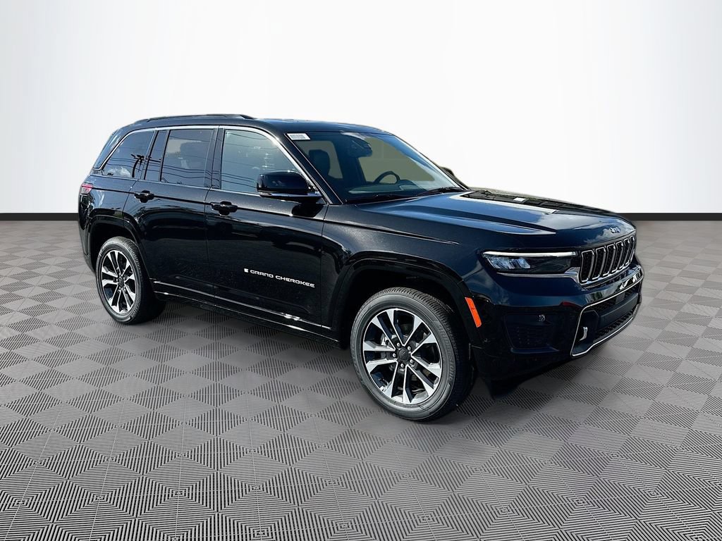 New 2025 Jeep Grand Cherokee Overland w/ Luxury Tech Group IV AWD/4WD image 2