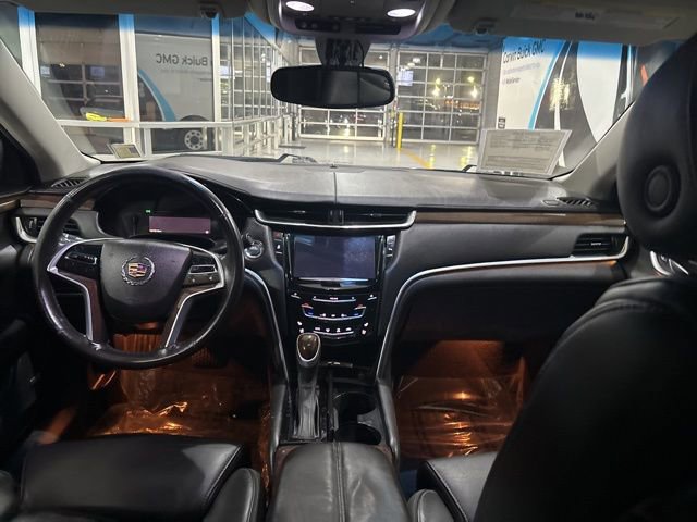 Used 2013 Cadillac XTS Luxury image 28