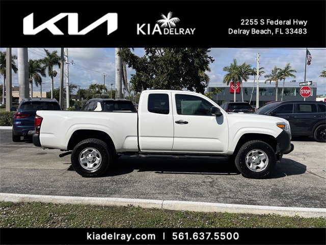Used 2020 Toyota Tacoma SR image 2