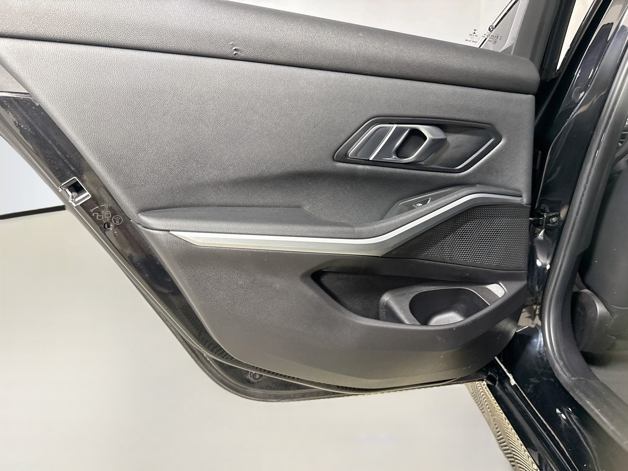 Used 2020 BMW 330i Sedan w/ Convenience Package RWD image 26