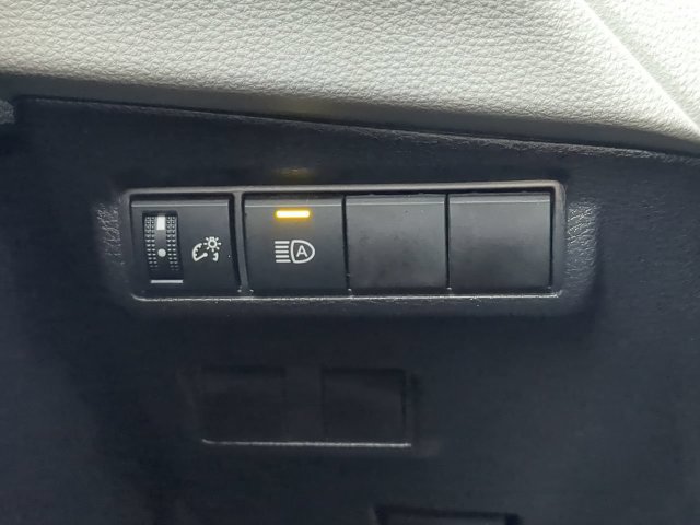 Certified 2025 Toyota Corolla Cross L FWD image 24
