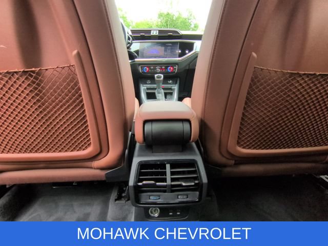 Used 2020 Audi Q3 2.0T Premium w/ Convenience Package AWD/4WD image 21