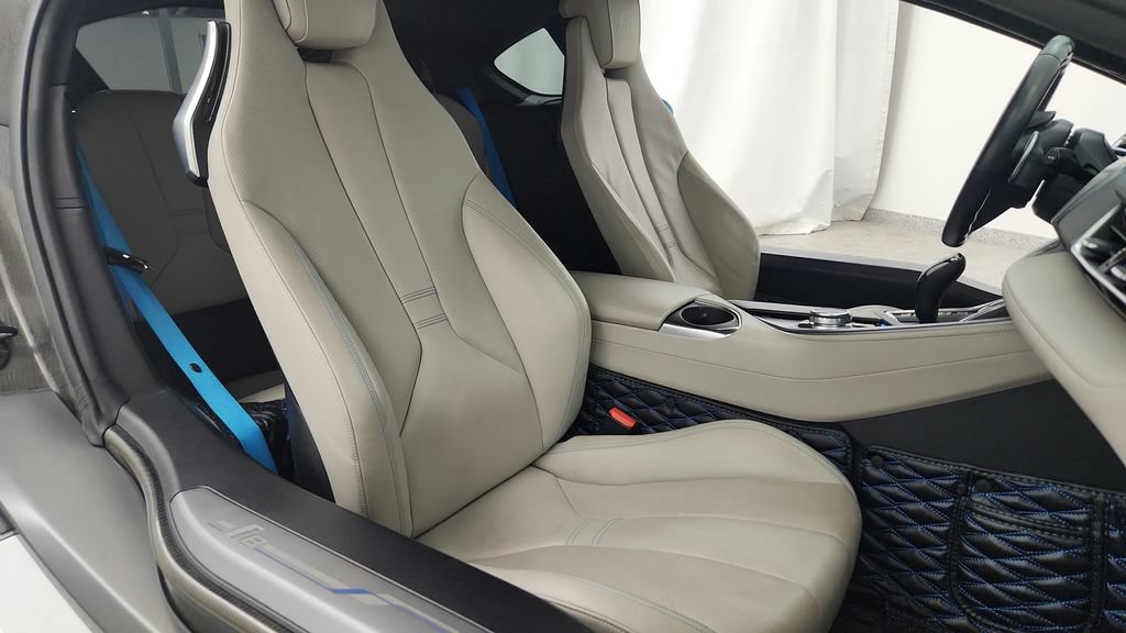 Used 2015 BMW i8 AWD/4WD image 46