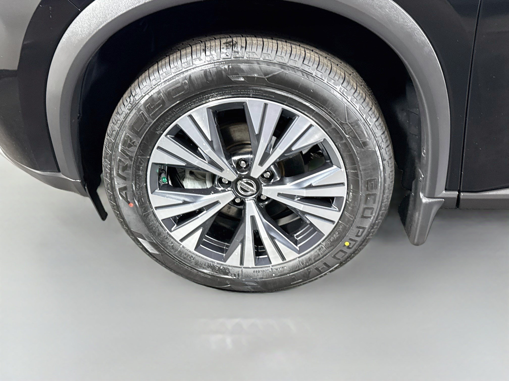 Used 2021 Nissan Rogue SV w/ Premium Package FWD image 38