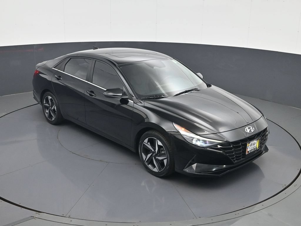 Used 2023 Hyundai Elantra Limited w/ Cargo Package FWD image 17