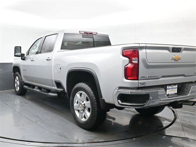 Used 2023 Chevrolet Silverado 3500 LTZ w/ LTZ Convenience Package image 12