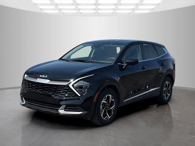 Used 2025 Kia Sportage LX FWD image 3