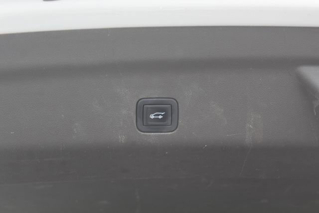 Used 2022 Cadillac Escalade Premium Luxury w/ LPO, Floor Liner Package AWD/4WD image 7