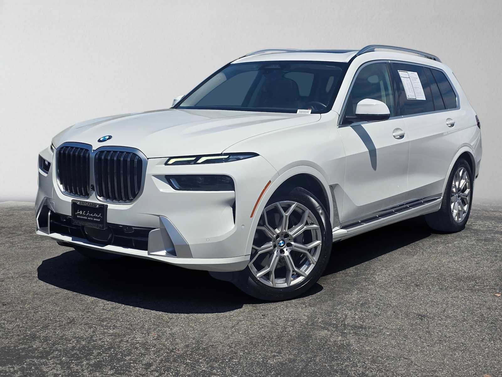 Used 2025 BMW X7 xDrive40i AWD/4WD image 1