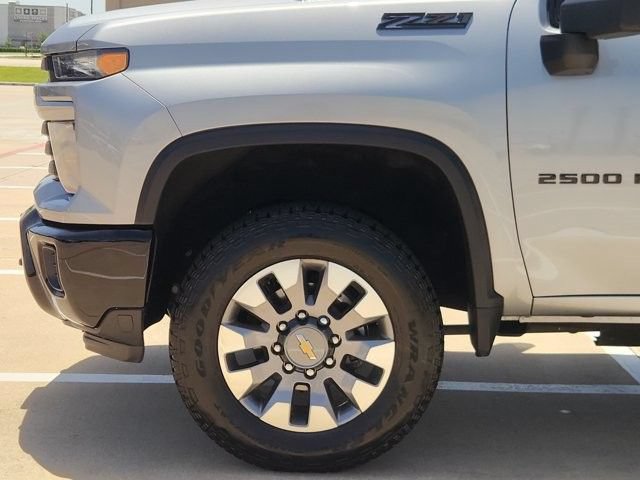 Used 2024 Chevrolet Silverado 2500 Custom w/ Custom Value Package AWD/4WD image 8