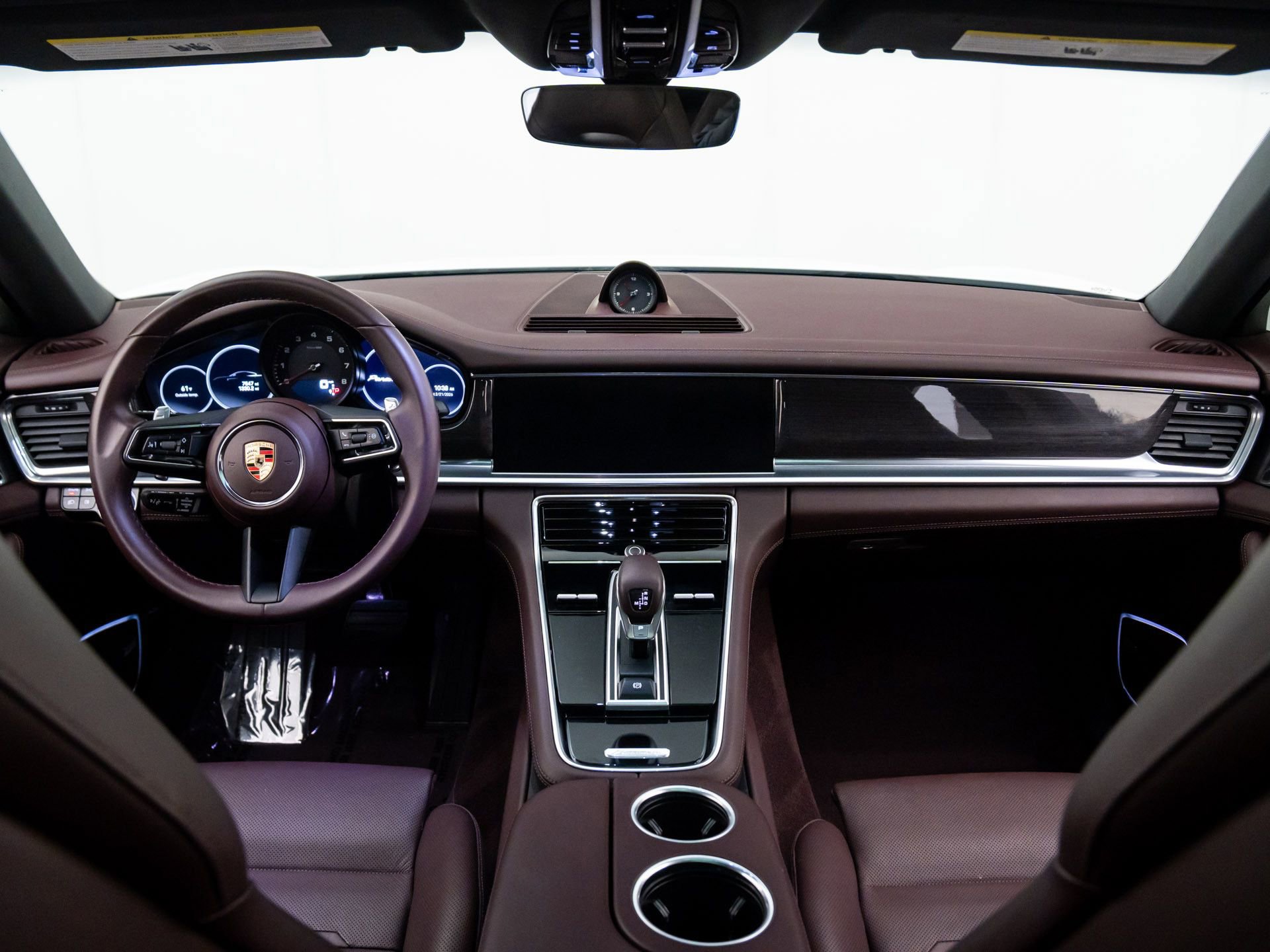 Certified 2023 Porsche Panamera 4 Platinum Edition image 11