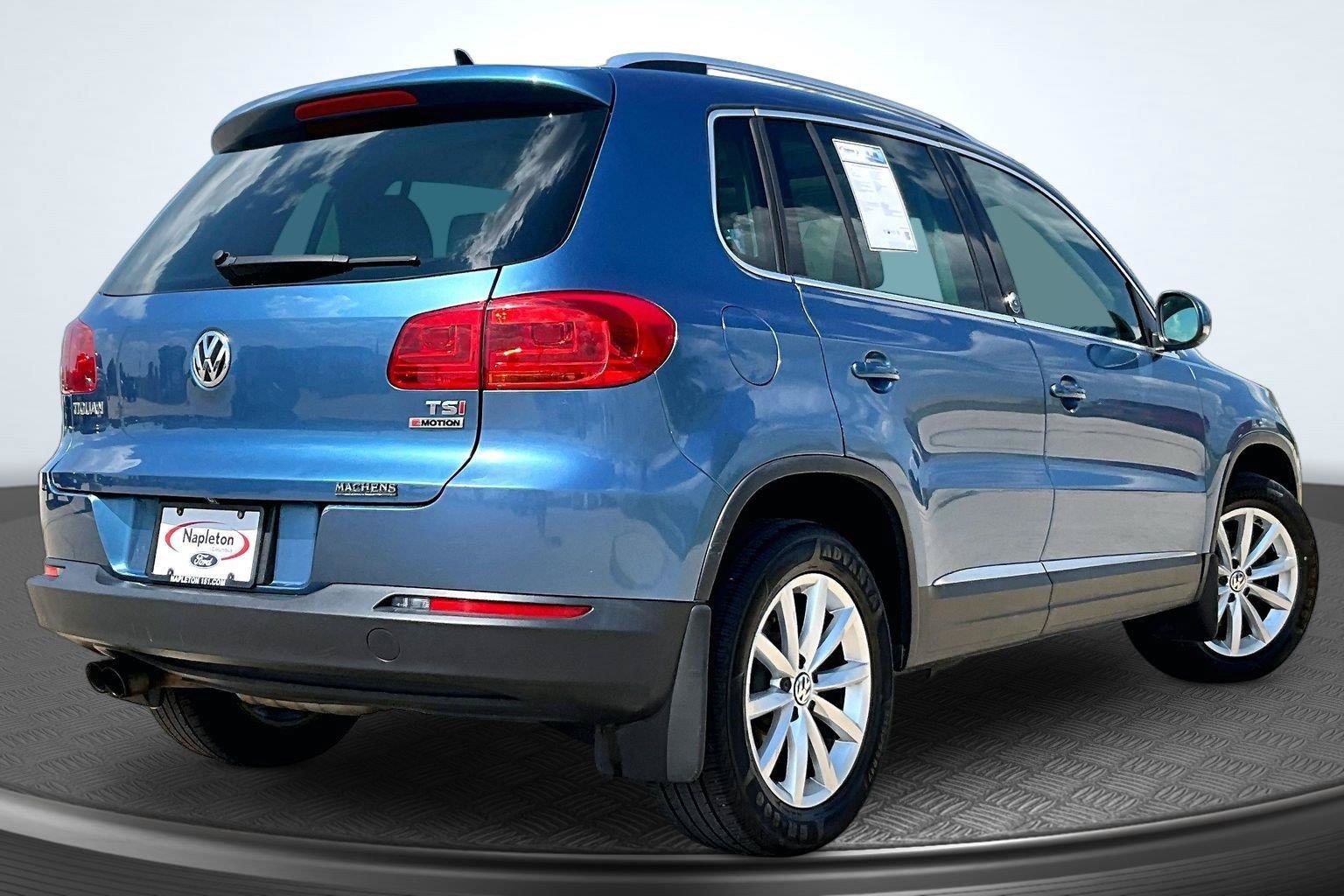 Used 2017 Volkswagen Tiguan Wolfsburg Edition AWD/4WD image 2