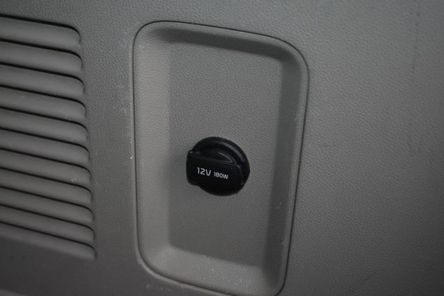 Used 2019 Kia Sedona LX image 35