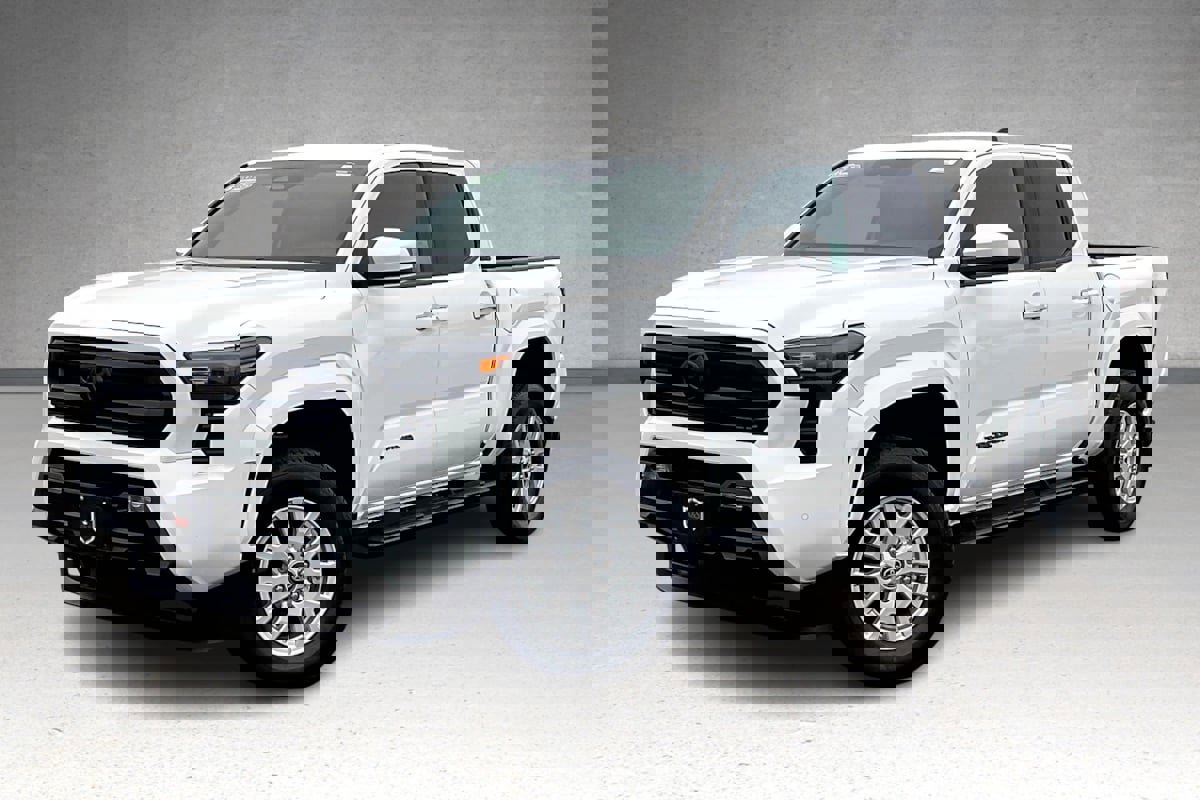 Used 2024 Toyota Tacoma SR5 image 1