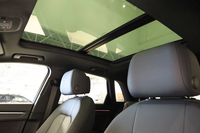 Used 2023 Audi Q3 2.0T Premium Plus w/ Premium Plus Package image 25