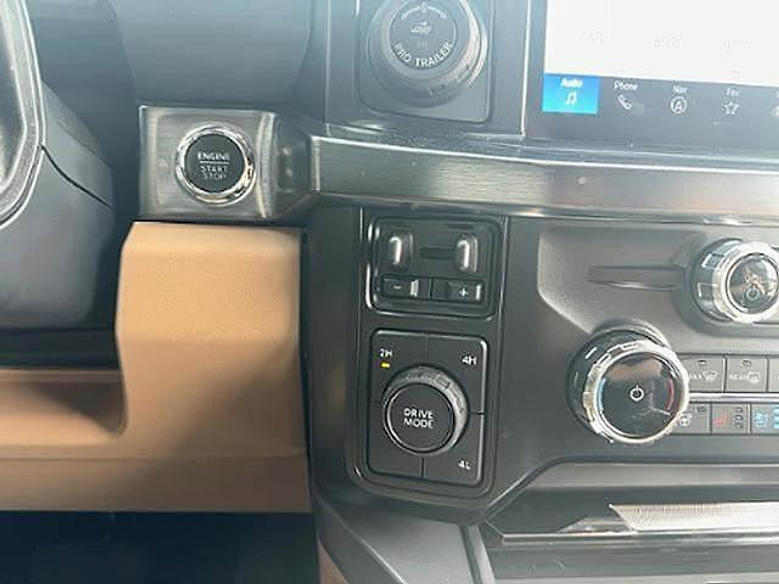 Used 2025 Ford F450 Lariat w/ Lariat Ultimate Package image 17