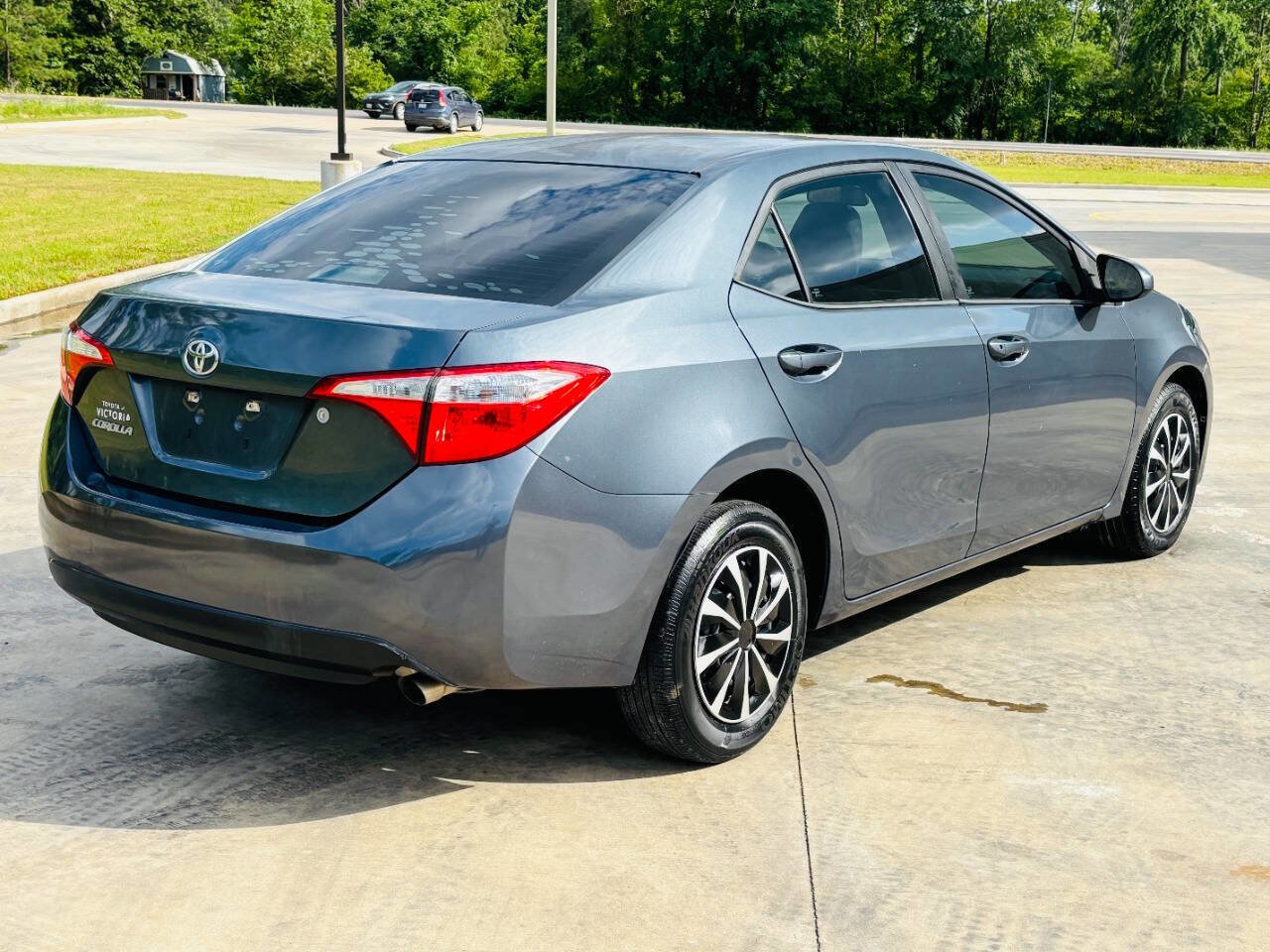 Used 2016 Toyota Corolla LE image 6