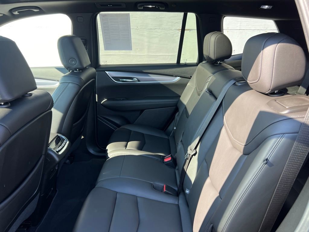 Certified 2023 Cadillac XT6 Luxury image 16