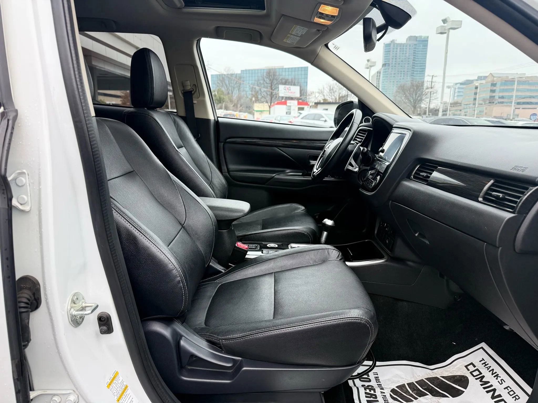 Used 2017 Mitsubishi Outlander GT image 37