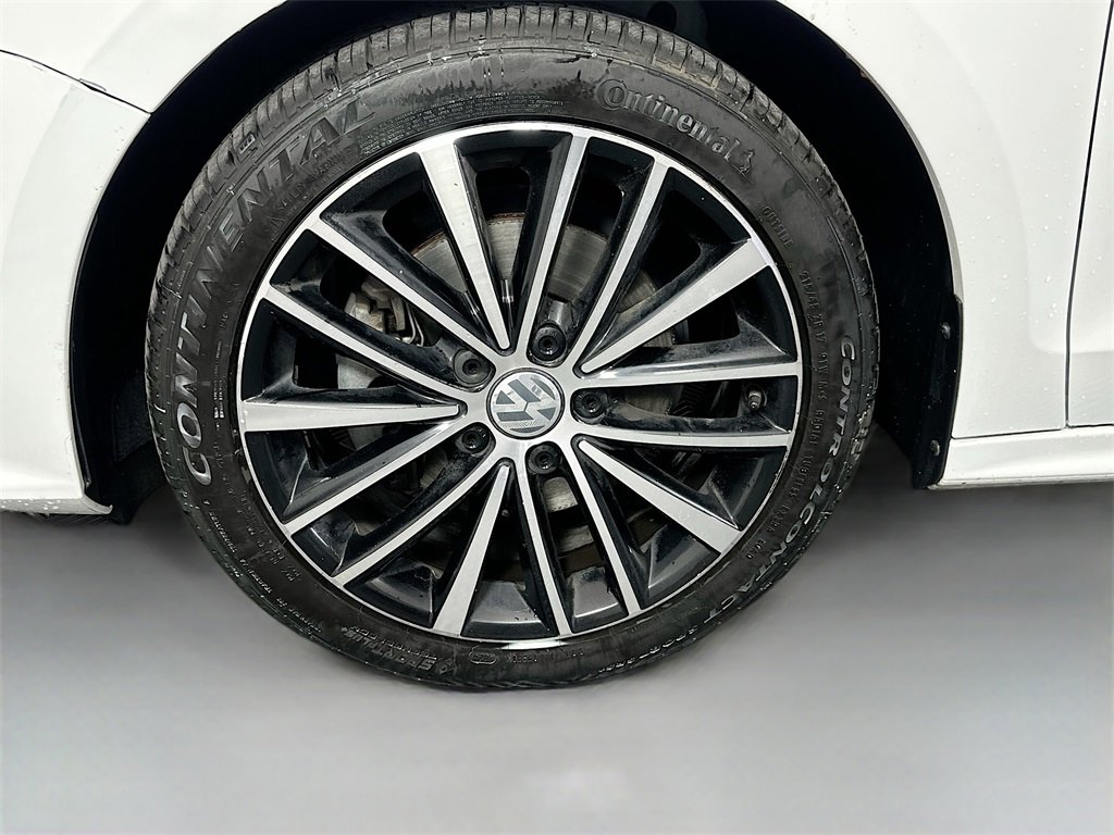 Used 2016 Volkswagen Jetta Sport image 30