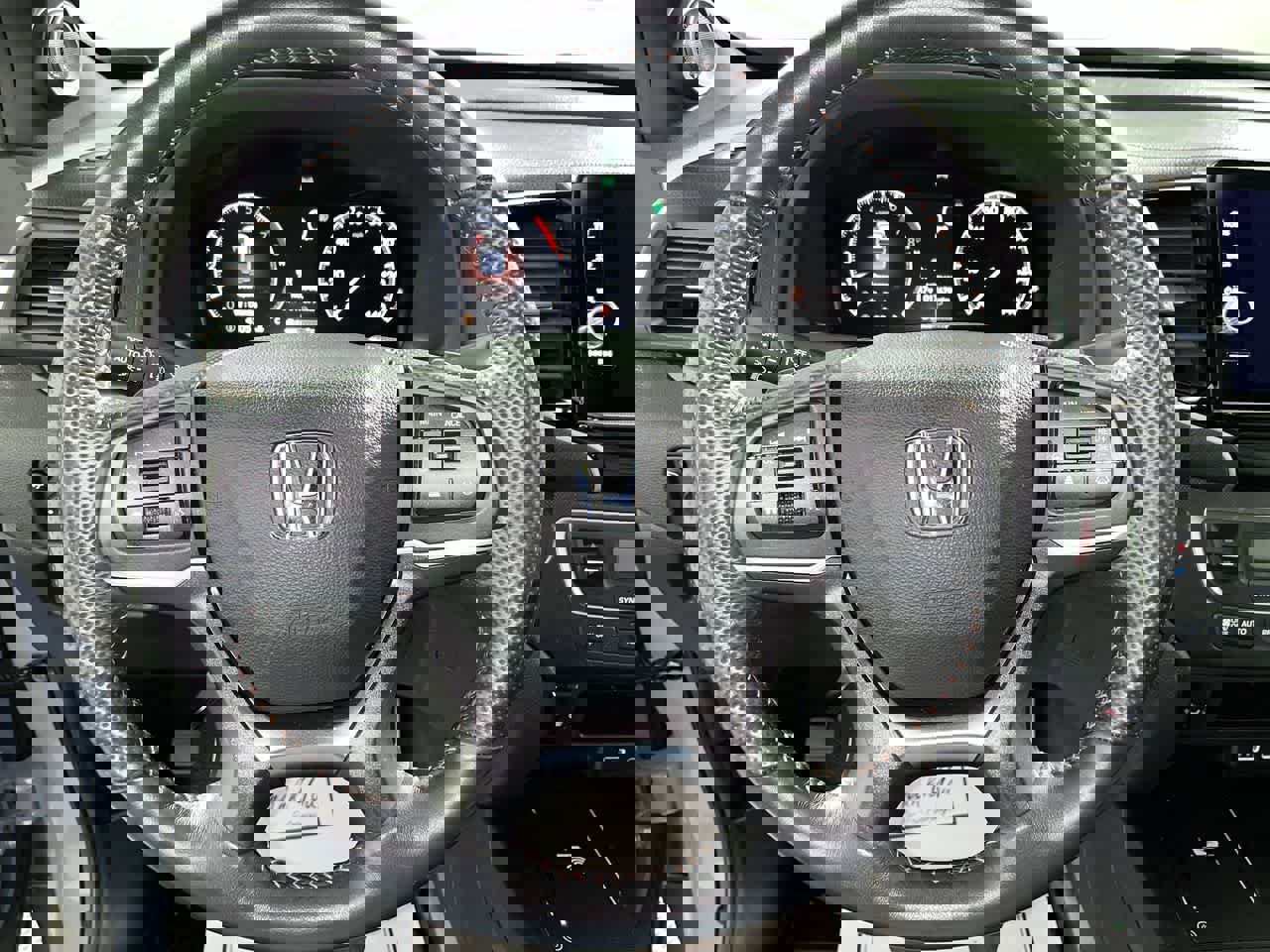 Used 2025 Honda Ridgeline TrailSport image 15