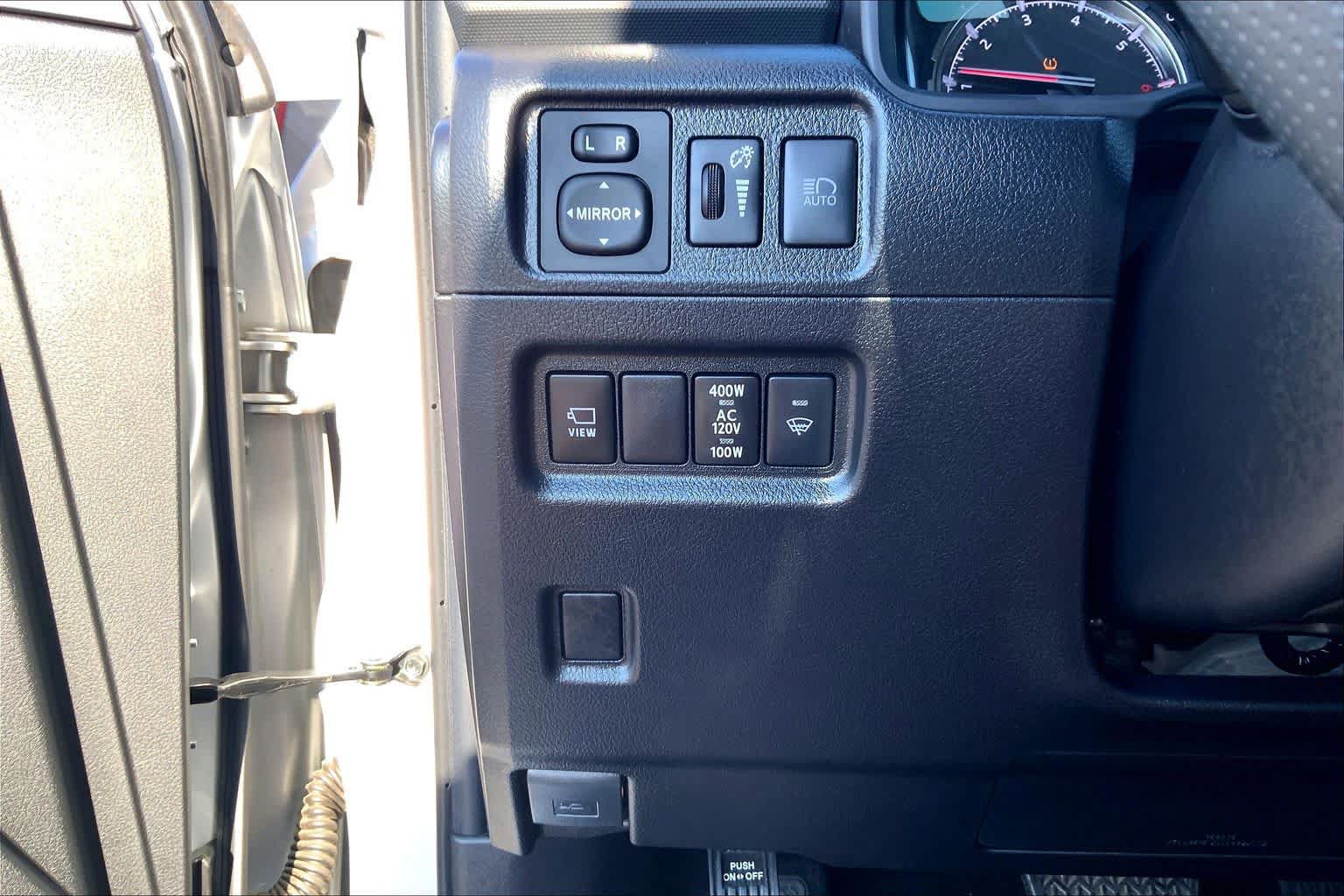 Used 2024 Toyota 4Runner Limited AWD/4WD image 36