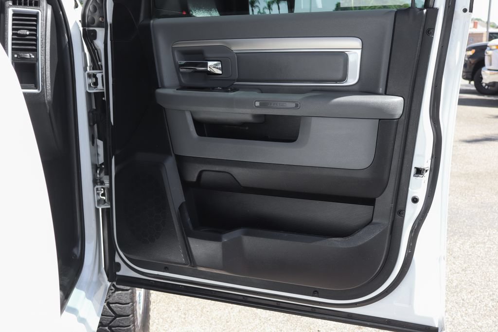 Used 2014 RAM 3500 Big Horn AWD/4WD image 49