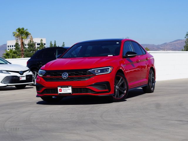 Used 2019 Volkswagen Jetta GLI FWD image 4