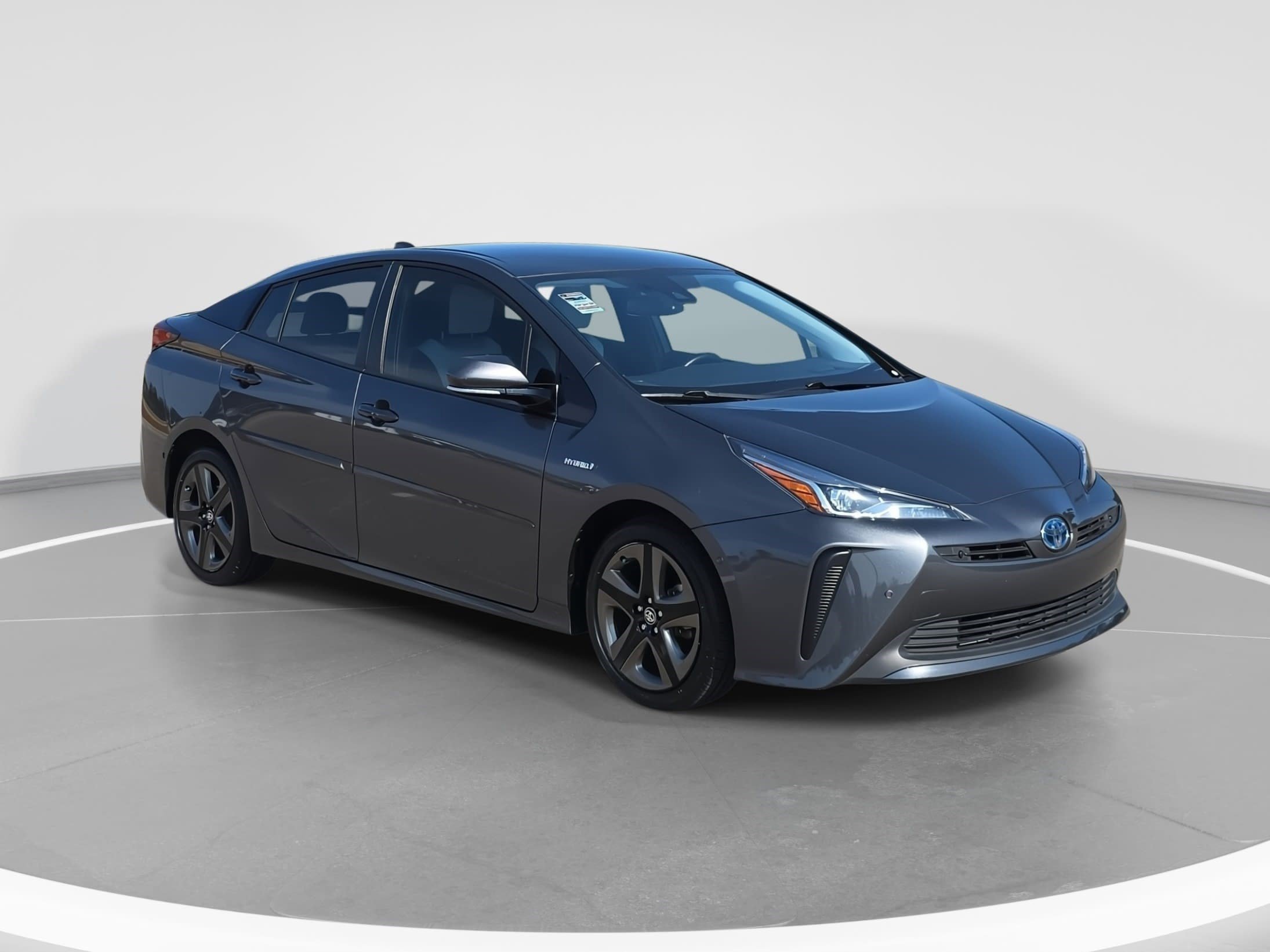 Used 2020 Toyota Prius Limited image 3