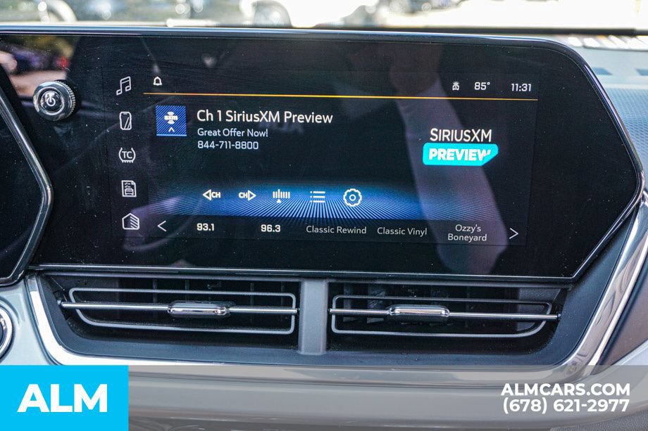 Used 2025 Chevrolet Trax LT FWD image 36