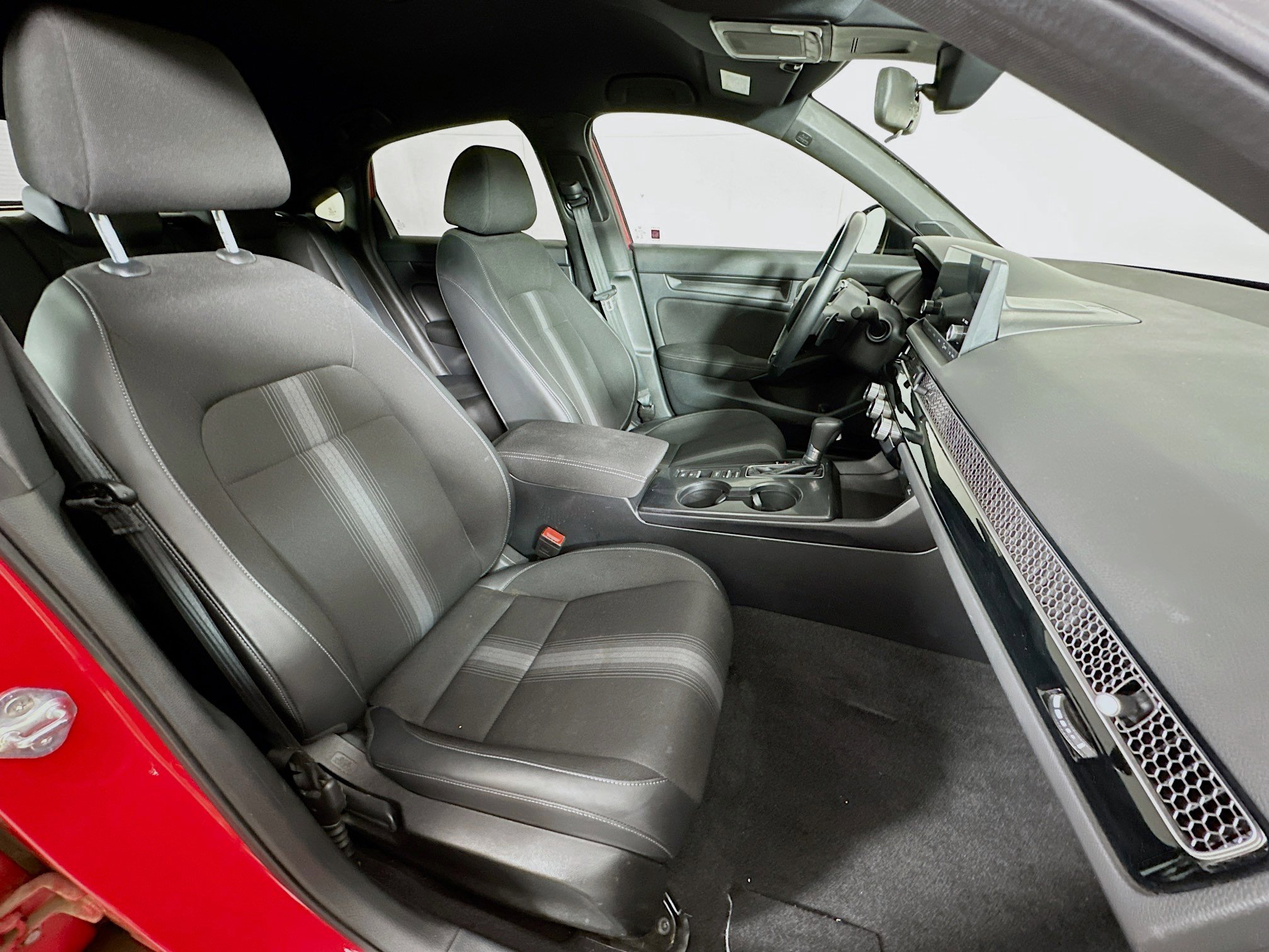 Used 2023 Honda Civic Sport image 28