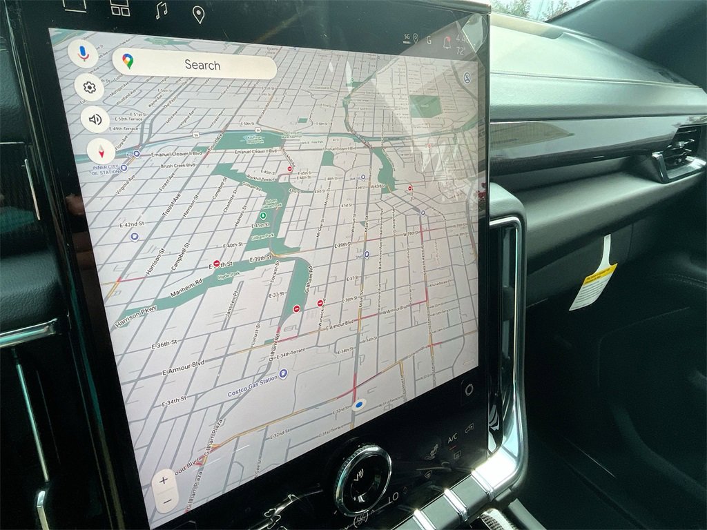 New 2025 GMC Yukon Elevation image 18