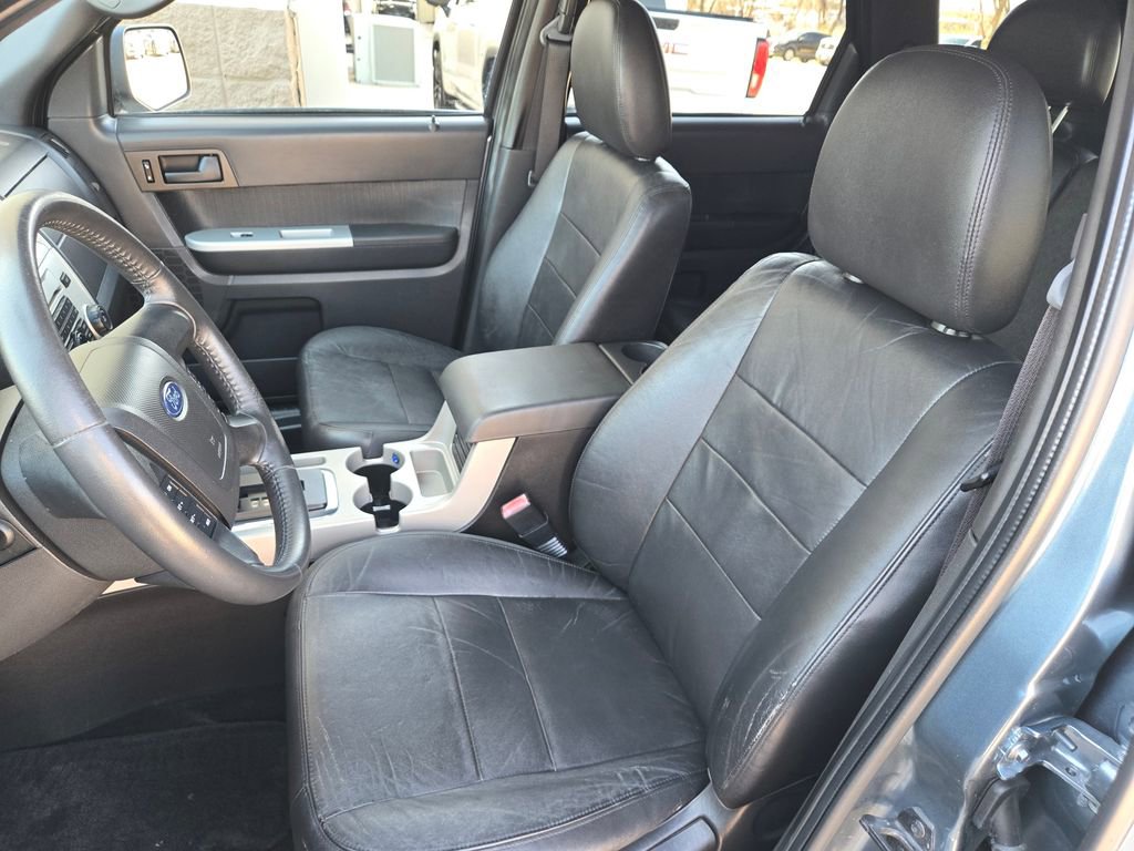 Used 2010 Ford Escape XLT image 19